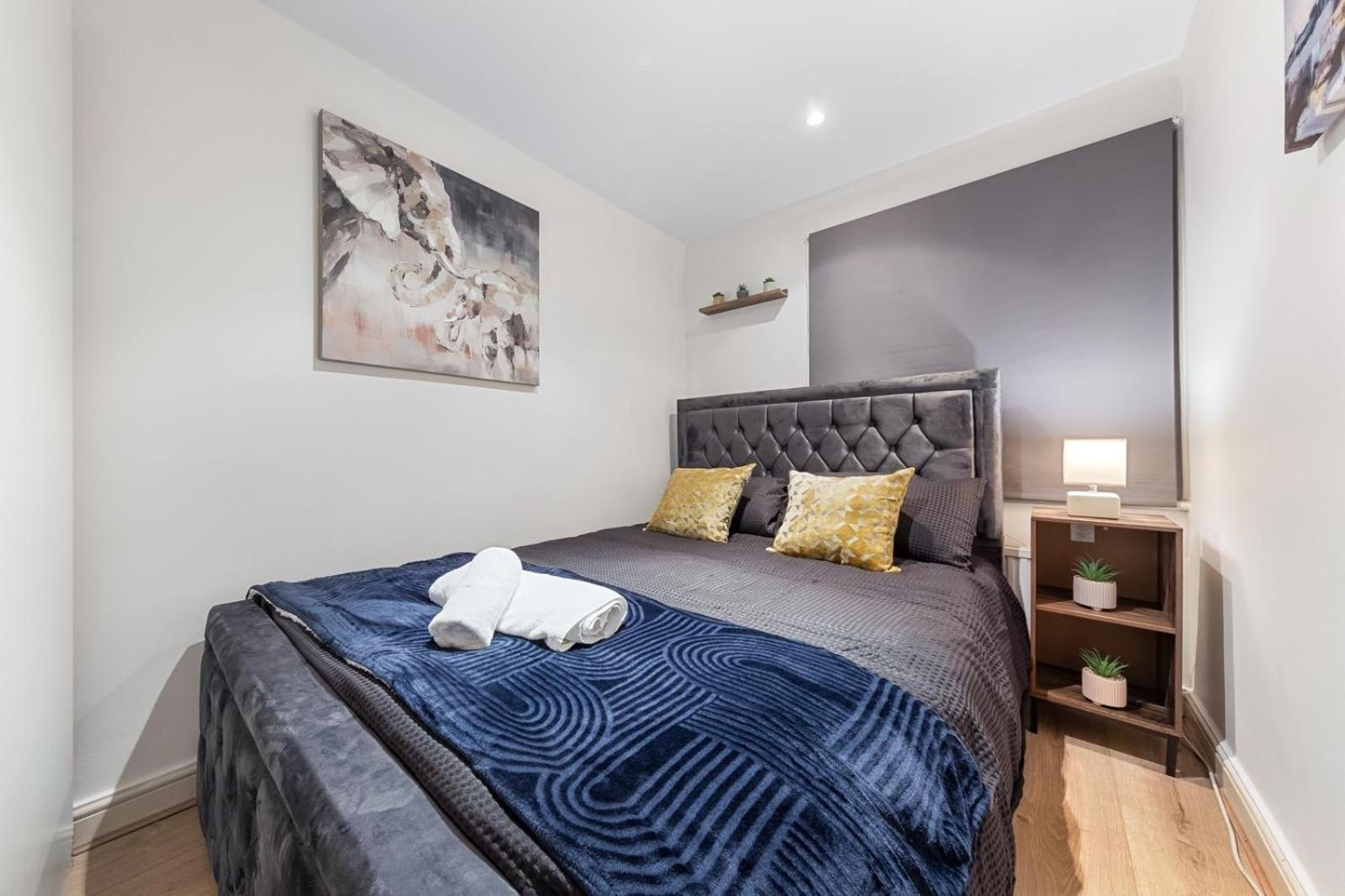 Deluxe Apartment - 1 Min Away From Camden Market And Station Londen Buitenkant foto
