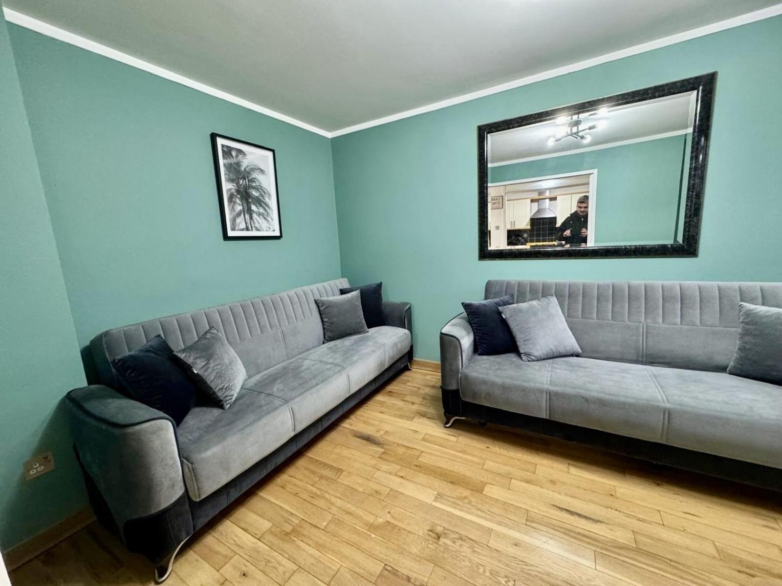 Deluxe Apartment - 1 Min Away From Camden Market And Station Londen Buitenkant foto