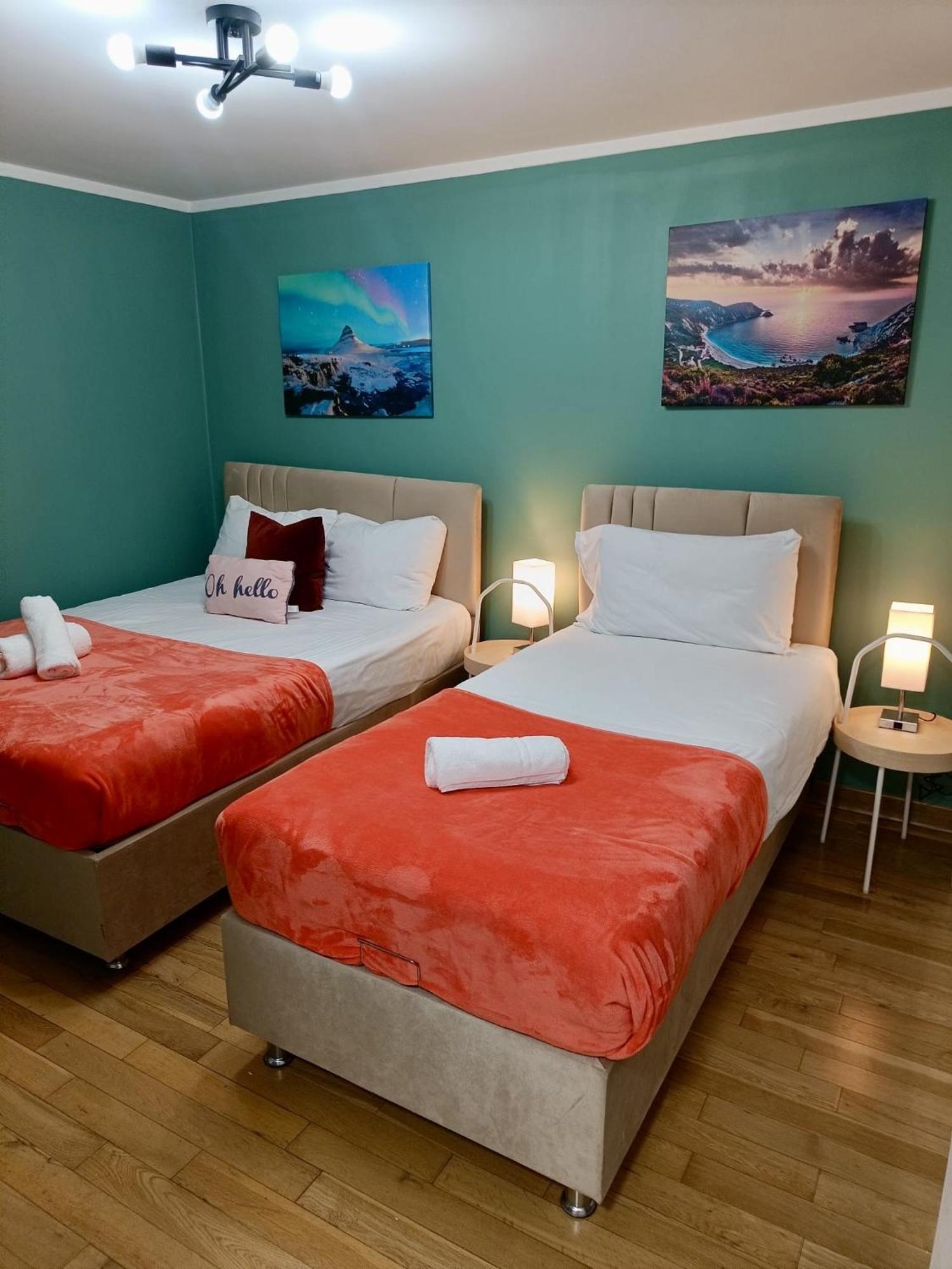 Deluxe Apartment - 1 Min Away From Camden Market And Station Londen Buitenkant foto